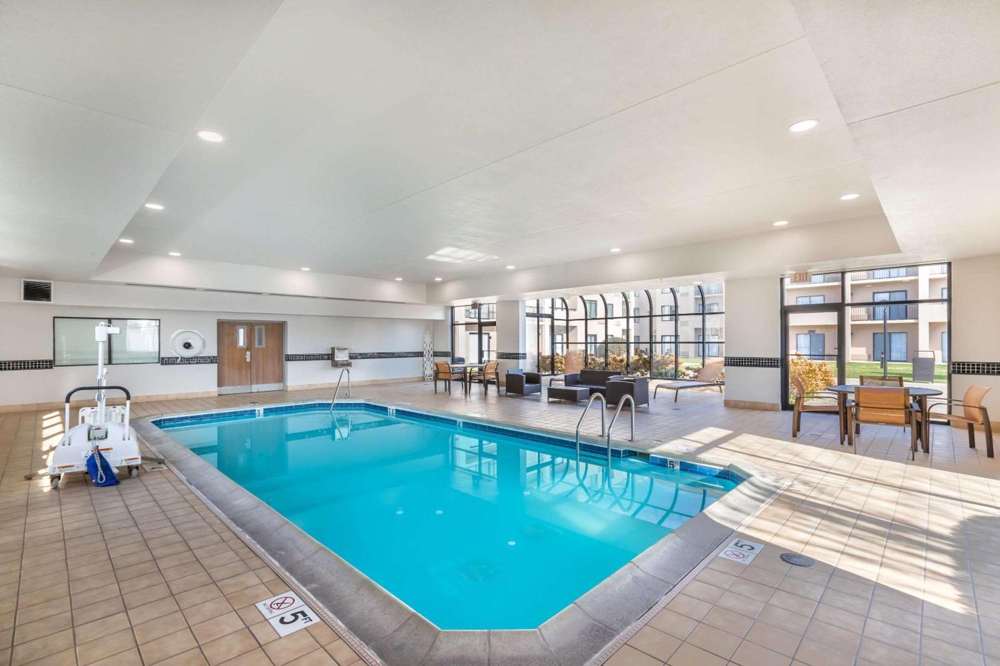 Comfort Inn & Suites Arlington Heights - Buffalo Grove Eksteriør bilde